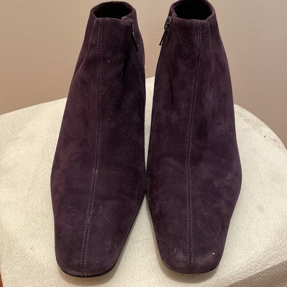 Lord & Taylor purple boots